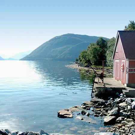 4 Person In Lauvstad-by Traum *